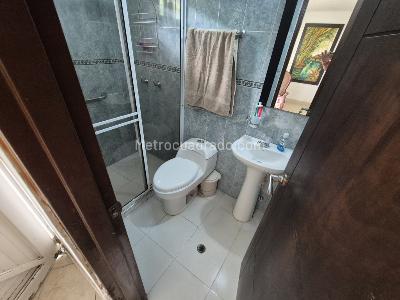 Casa de 4 alcobas en venta en Capri, Cali, 219 m² · foto 5 de 15