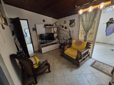 Casa de 4 alcobas en venta en Capri, Cali, 219 m² · foto 9 de 15