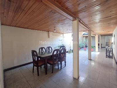 Casa de 4 alcobas en venta en Barrio Nuevo, Palmira, 256 m² · foto 10 de 13