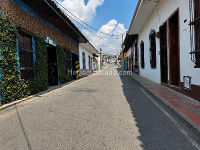 Casa de 5 alcobas en venta en San Antonio, Cali, 469 m² · foto 3 de 20
