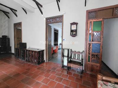 Casa de 5 alcobas en venta en San Antonio, Cali, 469 m² · foto 5 de 20