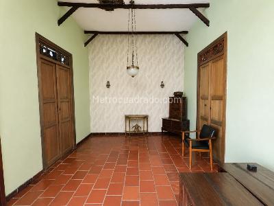 Casa de 5 alcobas en venta en San Antonio, Cali, 469 m² · foto 6 de 20