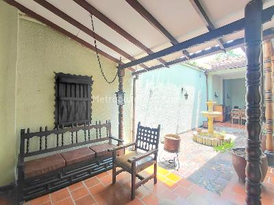 Casa de 5 alcobas en venta en San Antonio, Cali, 469 m² · foto 9 de 20