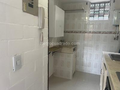 Apartamento de 3 alcobas en arriendo en Santa Anita, Cali, 55 m² · foto 13 de 20