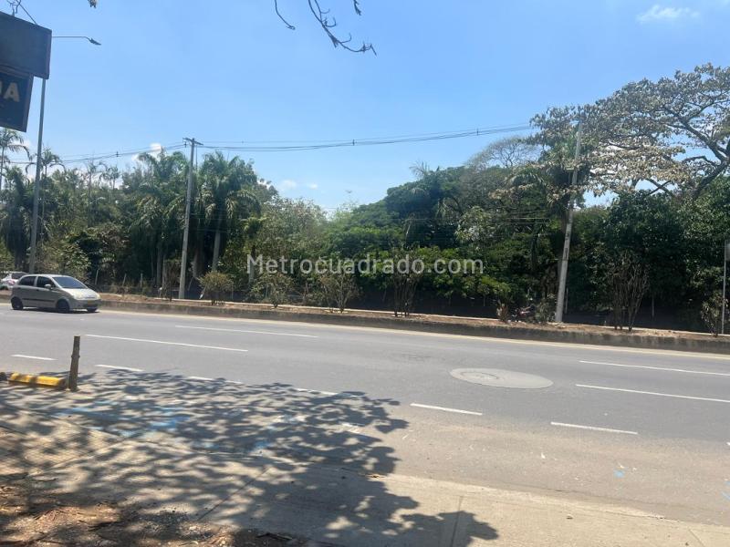 Lote en Venta, Parcelaciones Pance, Cali - Más