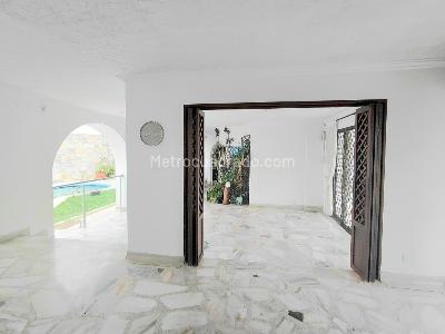 Casa de 4 alcobas en venta en Cristales, Cali, 340 m² · foto 12 de 20