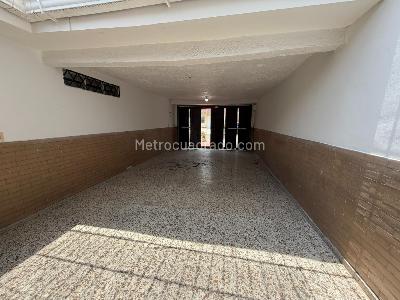 Casa de 4 alcobas en arriendo en La Flora, Cali, 336 m² · foto 3 de 20