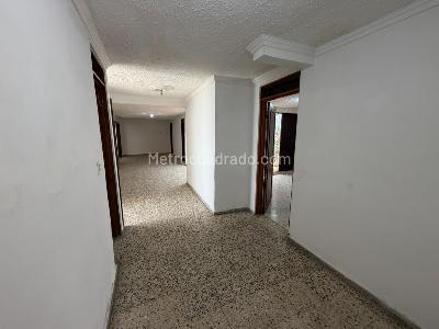 Casa de 4 alcobas en arriendo en La Flora, Cali, 336 m² · foto 7 de 20