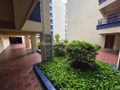 Apartamento en venta en El Refugio, Cali · foto 8 de 19