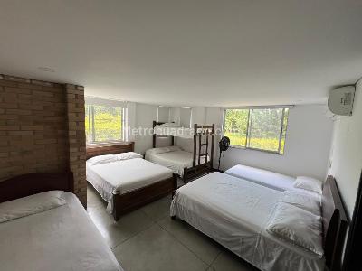 Casa de 5 alcobas en venta en Rozo, Palmira, 1848 m² · foto 12 de 20