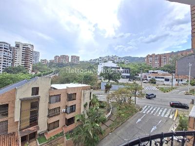 Apartamento de 3 alcobas en venta en Cristales, Cali, 135 m² · foto 6 de 20