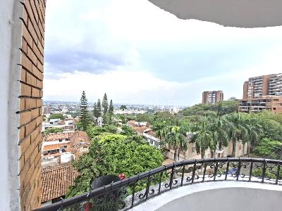 Apartamento de 3 alcobas en venta en Cristales, Cali, 135 m² · foto 8 de 20