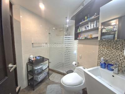 Apartamento de 3 alcobas en venta en Cristales, Cali, 135 m² · foto 14 de 20