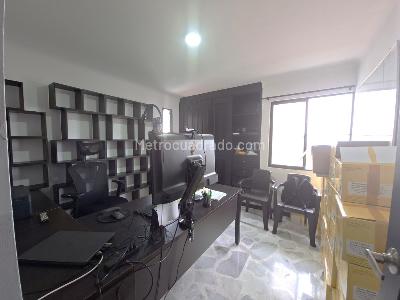Apartamento de 3 alcobas en venta en Cristales, Cali, 135 m² · foto 15 de 20