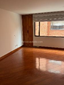 Apartamento de 5 alcobas en venta en Chico Norte, Bogotá, 198 m² · foto 8 de 20