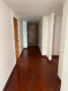 Apartamento de 5 alcobas en venta en Chico Norte, Bogotá, 198 m² · foto 13 de 20