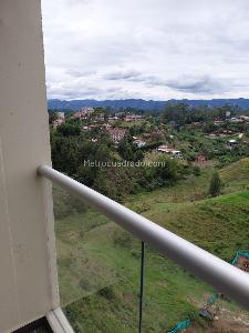 Apartamento de 2 alcobas en venta en Arandanos, Rionegro, 56 m² · foto 2 de 19