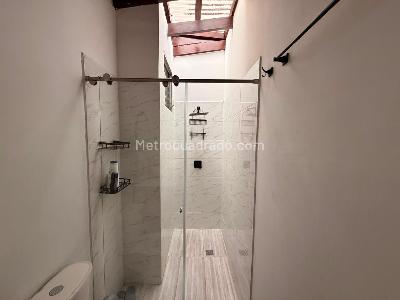 Apartamento de 4 alcobas en venta en Conquistadores, Medellín, 145 m² · foto 15 de 17