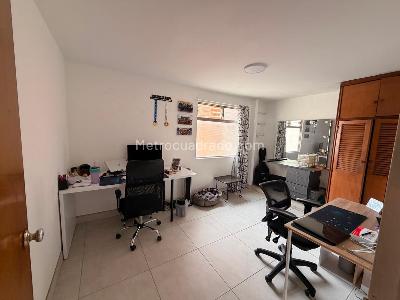 Apartamento de 4 alcobas en venta en Conquistadores, Medellín, 145 m² · foto 17 de 17
