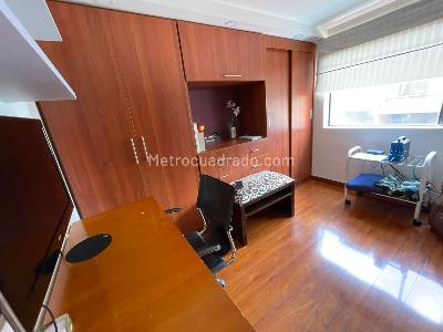 Casa de 3 alcobas en venta en Plazuela De Iberia Ii, Bogotá, 198 m² · foto 14 de 20