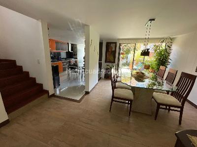 Casa de 3 alcobas en venta en Plazuela De Iberia Ii, Bogotá, 198 m² · foto 4 de 20