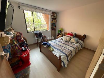 Casa de 4 alcobas en venta en Plazuela Iberia, Bogotá, 194 m² · foto 12 de 20