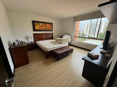 Apartamento de 4 alcobas en venta en Colina Alrededores, Bogotá, 172 m² · foto 14 de 20