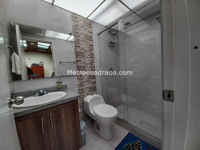 Casa de 4 alcobas en venta en Pontevedra, Bogotá, 232 m² · foto 14 de 18