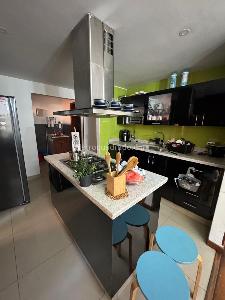 Casa de 4 alcobas en venta en Cedro Golf, Bogotá, 200 m² · foto 3 de 20