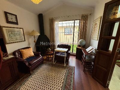 Casa de 5 alcobas en venta en Alhambra Malibu, Bogotá, 288 m² · foto 11 de 20