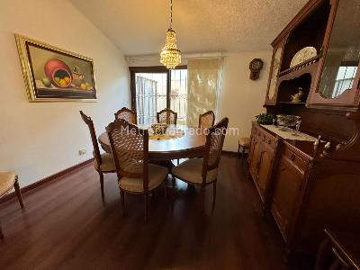 Casa de 5 alcobas en venta en Alhambra Malibu, Bogotá, 288 m² · foto 7 de 20
