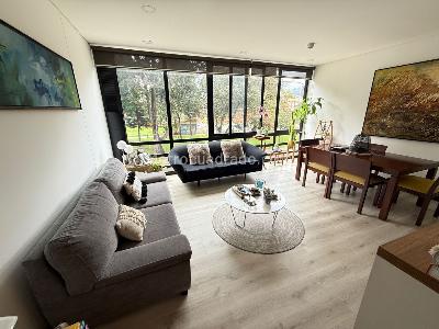 Apartamento de 3 alcobas en venta en Calleja Baja, Bogotá, 105 m² · foto 2 de 14