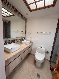 Casa de 5 alcobas en venta en Colina Campestre Iii, Bogotá, 240 m² · foto 10 de 20