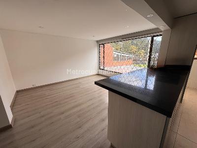 Casa de 5 alcobas en venta en Colina Campestre Iii, Bogotá, 240 m² · foto 3 de 20