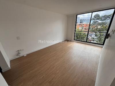 Apartaestudio en venta en Alhambra, Bogotá, 65 m² · foto 2 de 20