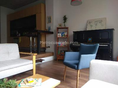 Apartamento de 1 alcoba en venta en Chico Reservado, Bogotá, 76 m² · foto 2 de 6