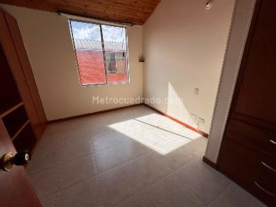 Casa de 3 alcobas en venta en San Antonio Orquideas, Bogotá, 70 m² · foto 13 de 17