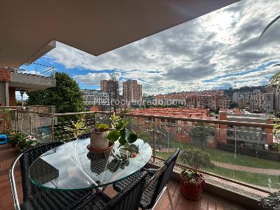 Apartamento de 3 alcobas en venta en Colina Campestre Gilmar, Bogotá, 142 m² · foto 3 de 20