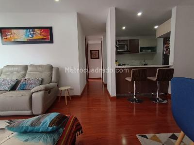 Apartamento de 2 alcobas en venta en Belmira Country, Bogotá, 78 m² · foto 4 de 20