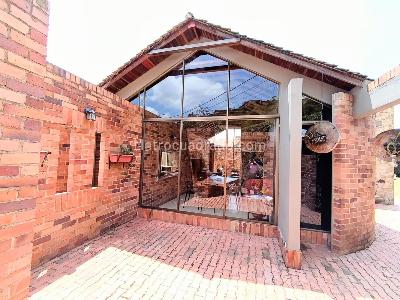 Casa de 3 alcobas en venta en Kalamary, Chía, 1100 m² · foto 10 de 18