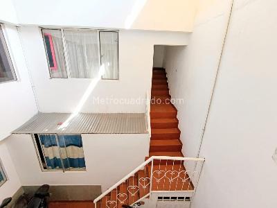 Casa de 5 alcobas en venta en Fontibon, Bogotá, 414 m² · foto 17 de 20