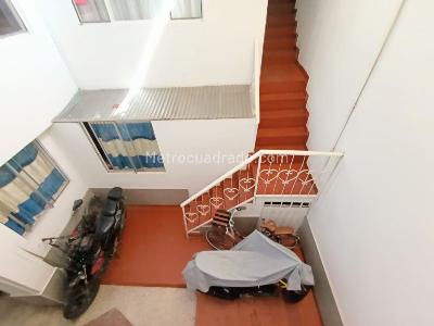 Casa de 5 alcobas en venta en Fontibon, Bogotá, 414 m² · foto 13 de 20