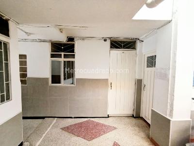 Casa de 5 alcobas en venta en Fontibon, Bogotá, 414 m² · foto 16 de 20