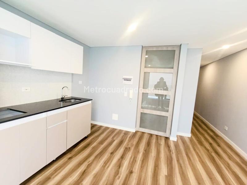 Piso – Bogotá, UPZs Localidad Santa Fe - Vista 2