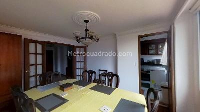 Apartamento de 3 alcobas en venta en Chico San Patricio, Bogotá, 132 m² · foto 16 de 20