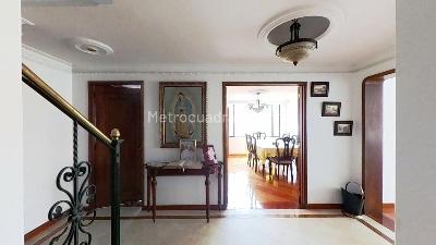 Apartamento de 3 alcobas en venta en Chico San Patricio, Bogotá, 132 m² · foto 12 de 20