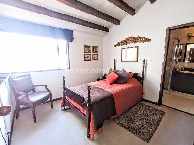 Casa de 5 alcobas en venta en Santa Barbara, Bogotá, 413 m² · foto 19 de 20