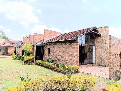 Casa de 3 alcobas en venta en Conjunto Residencial Kalamary, Chía, 1100 m² · foto 9 de 20