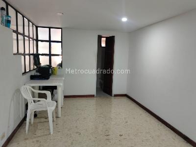 Apartamento de 2 alcobas en venta en Chapinero Alto, Bogotá, 76 m² · foto 2 de 20