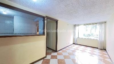 Apartamento de 3 alcobas en venta en Popular Modelo, Bogotá, 48 m² · foto 2 de 20